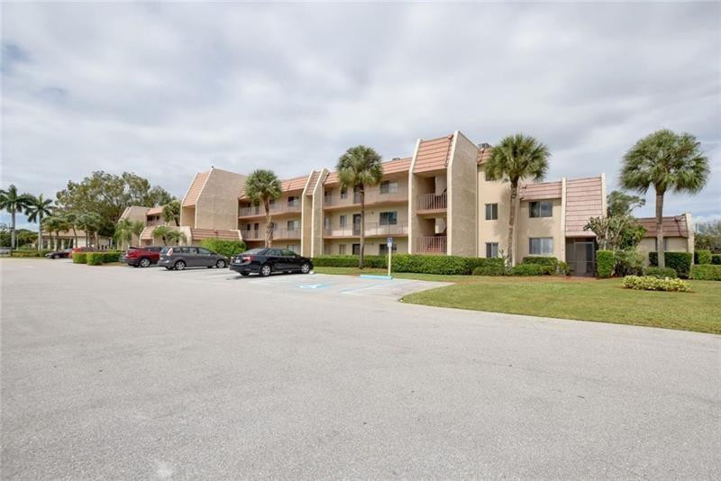 TheFountainsofPalmBeach - Residential