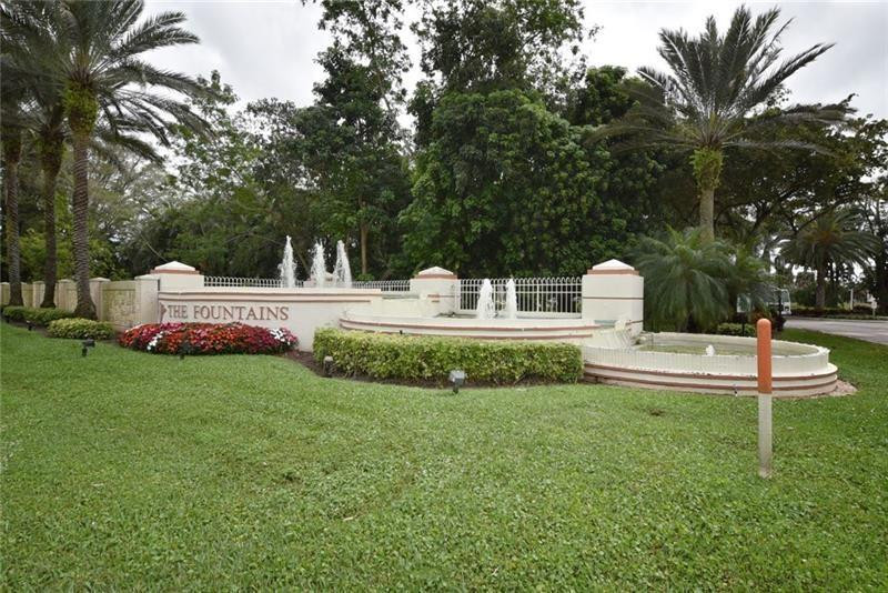 TheFountainsofPalmBeach - Residential