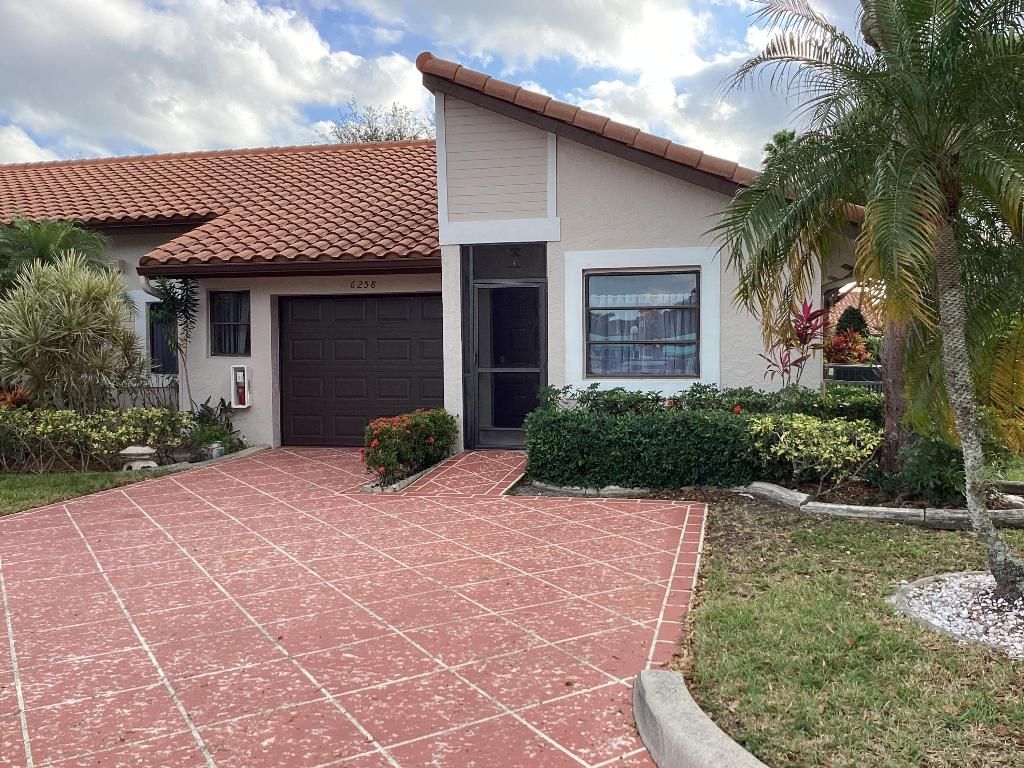 Photo of 6258 Pointe Regal Circle #B, Delray Beach, FL 33484 (MLS # R11152982)