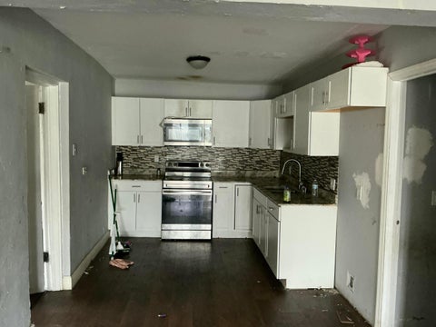 Tiny photo for 5207 Fletcher Street, Hollywood, FL 33021 (MLS # B26051966)