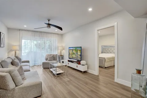 480 NW 20th Street Unit 303, Boca Raton, FL 33431 - MLS#: F10487539