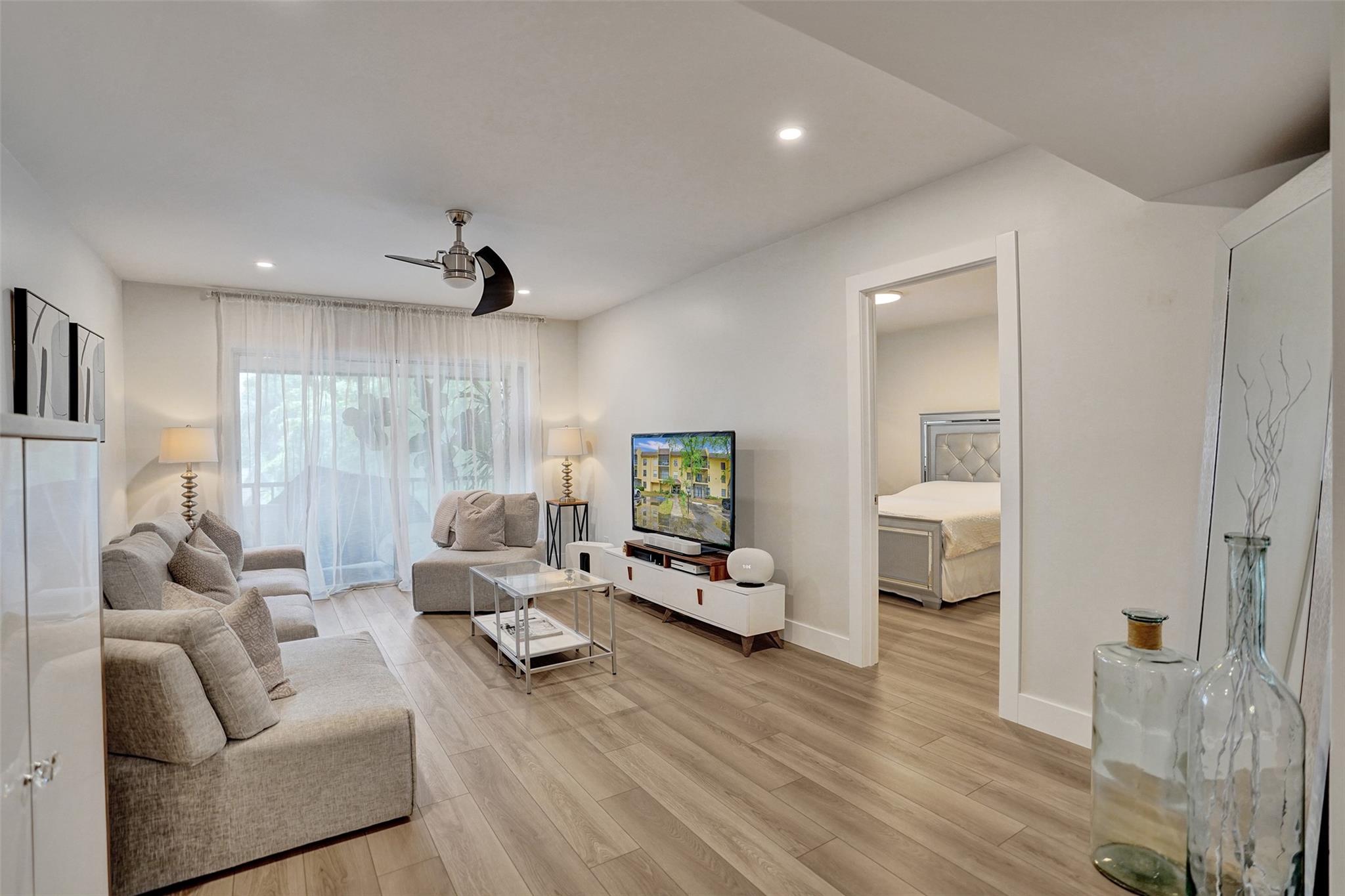 480 NW 20th Street 303