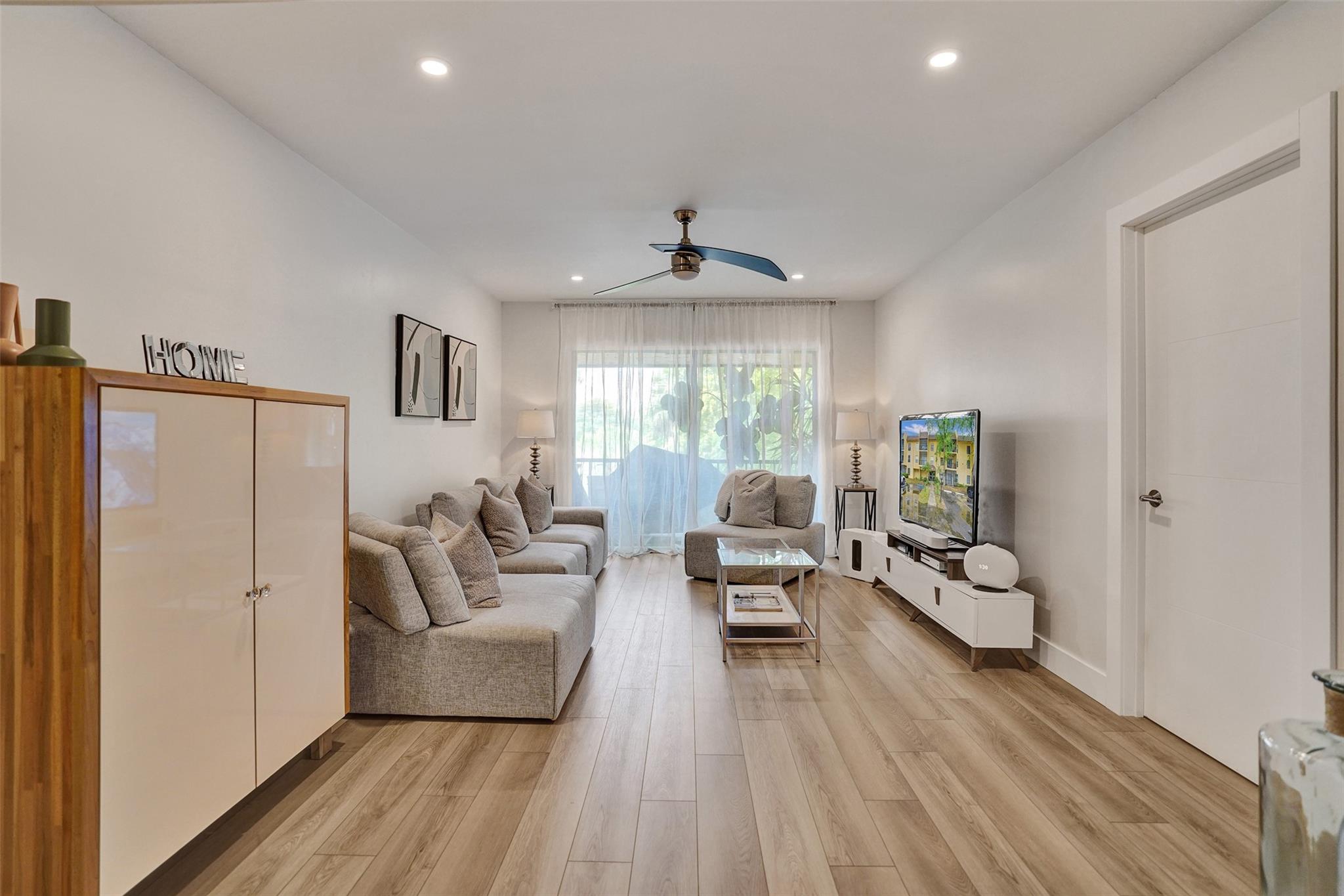 480 NW 20th Street 303