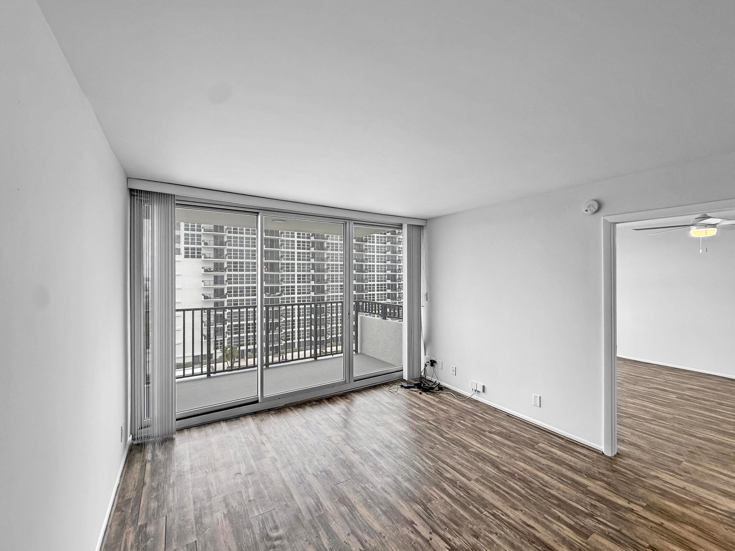 525 N Ocean Boulevard 1016