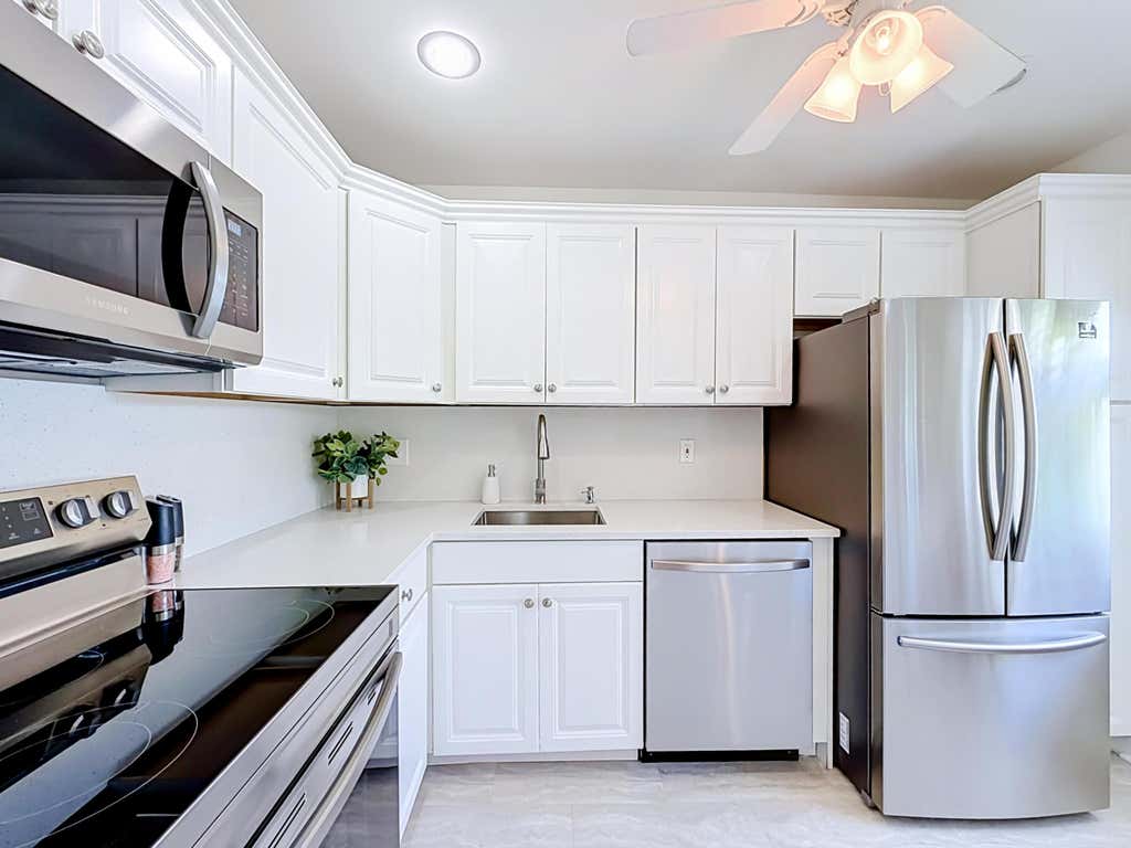 Photo of 12 Colonial Club Drive #202, Boynton Beach, FL 33435 (MLS # B26040768)