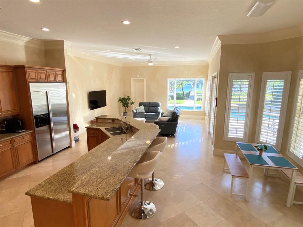 WATERS EDGE EST - Residential