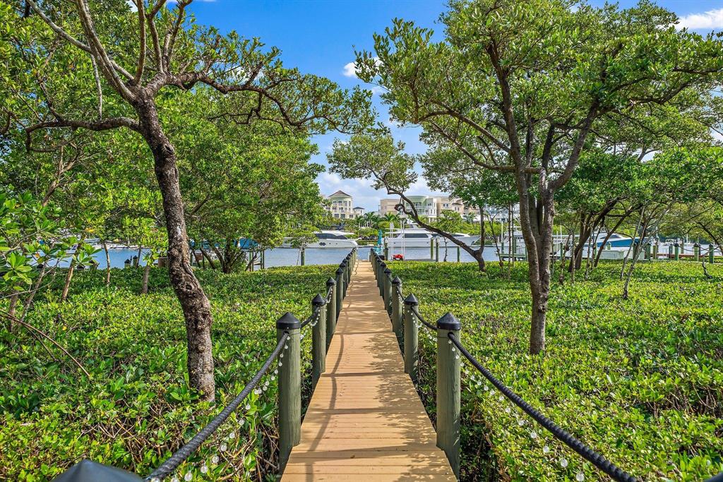 WATERS EDGE EST - Residential