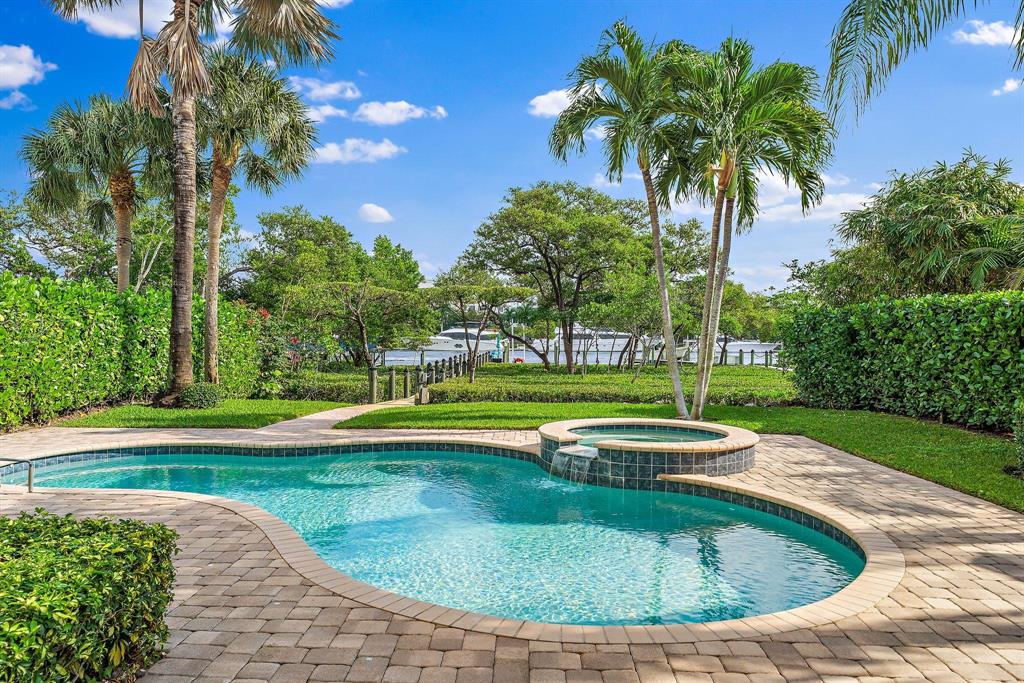 WATERS EDGE EST - Residential