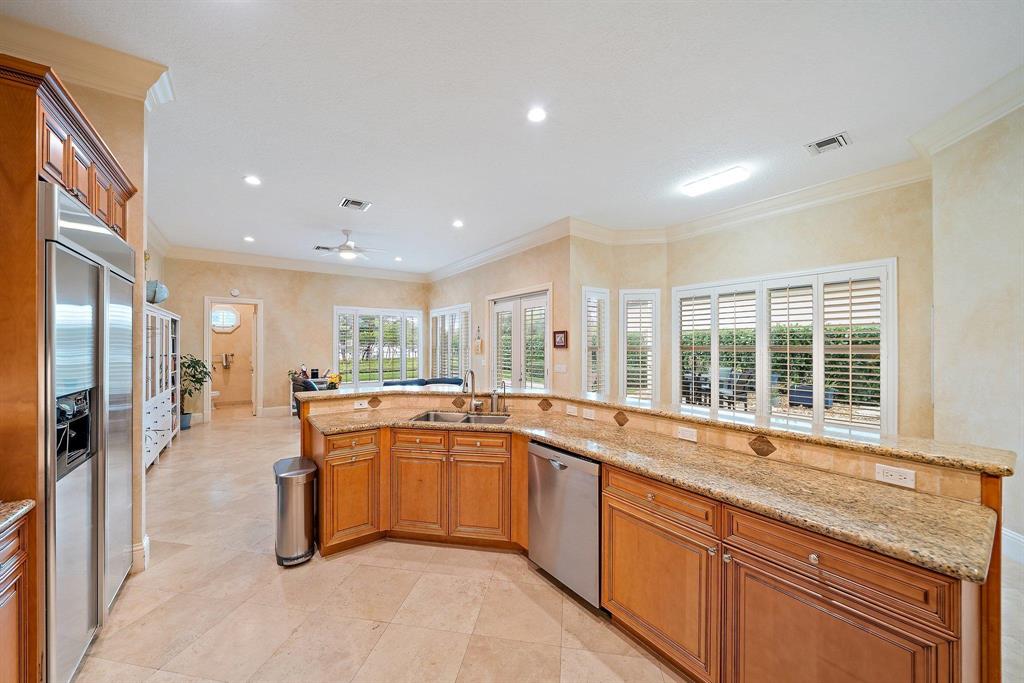 WATERS EDGE EST - Residential