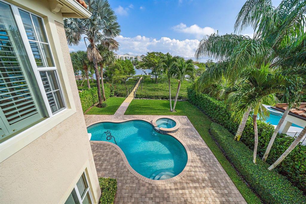 WATERS EDGE EST - Residential