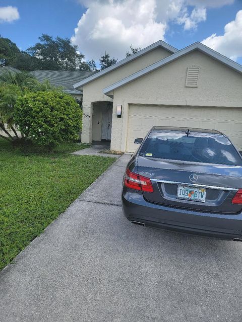 A home in Port St Lucie