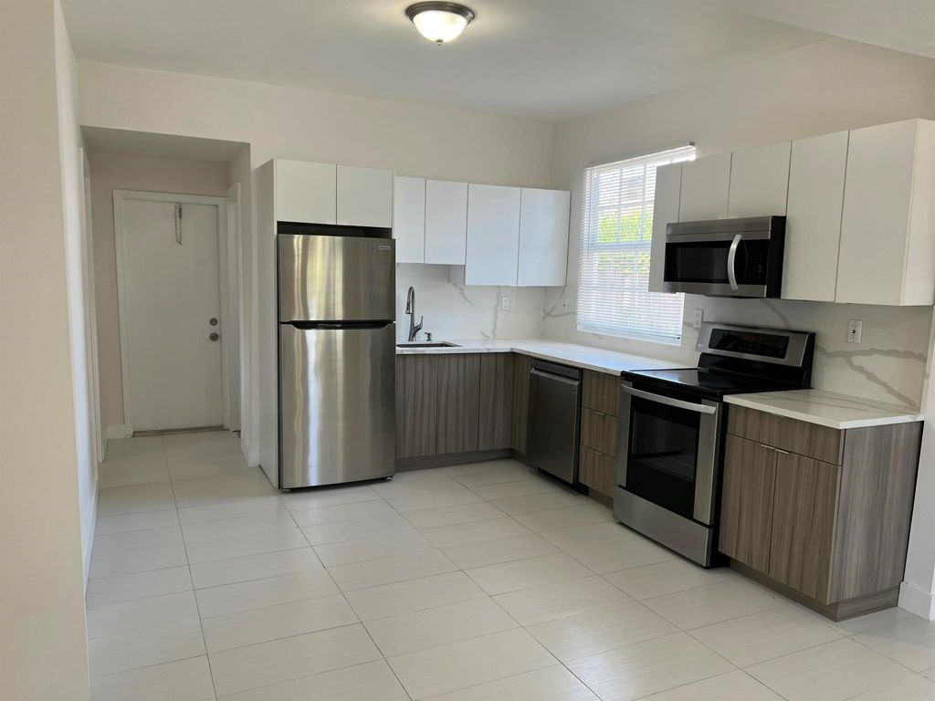 Photo of 311 S J Street #3 Back House, Lake Worth Beach, FL 33460 (MLS # R11049893)