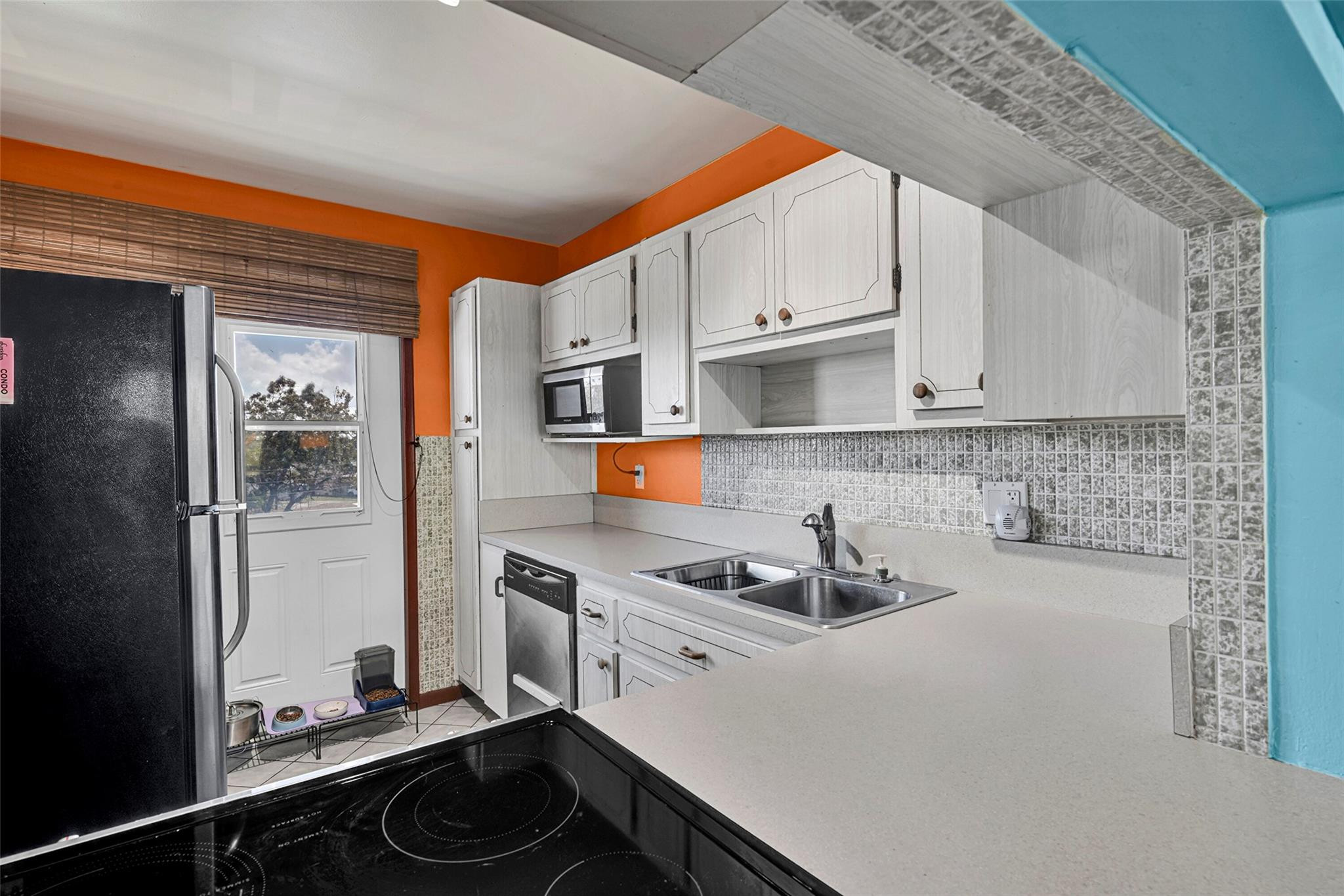 SHERIDAN LAKES - Residential