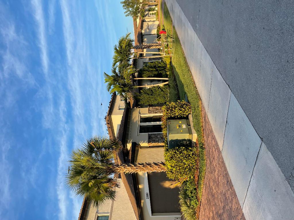 BOCA FLORES CONDO - Residential