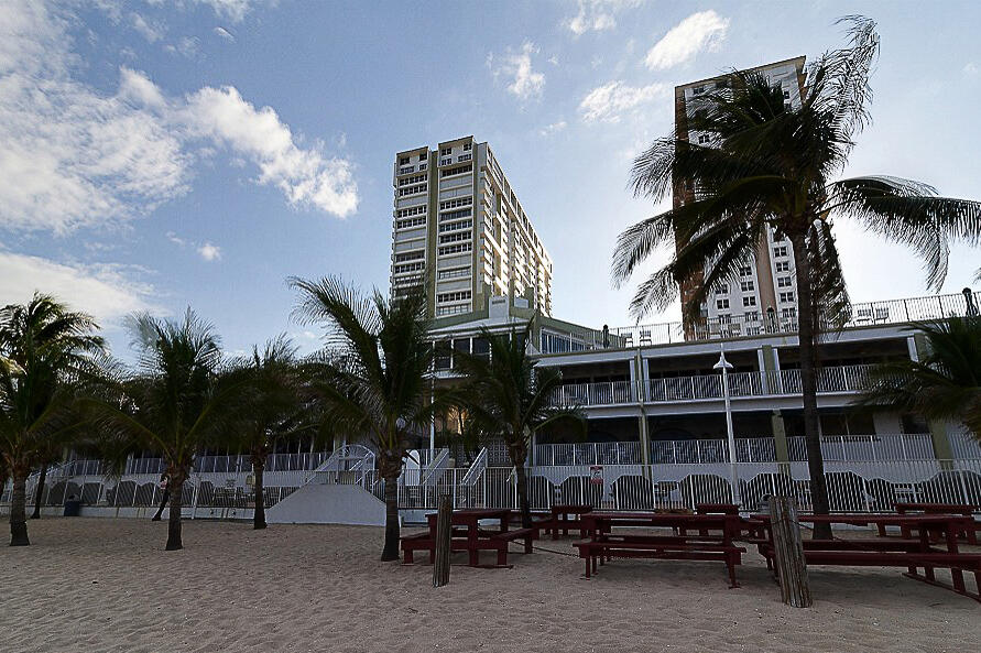 POMPANO BEACH CLUB NORTH CONDO - Residential