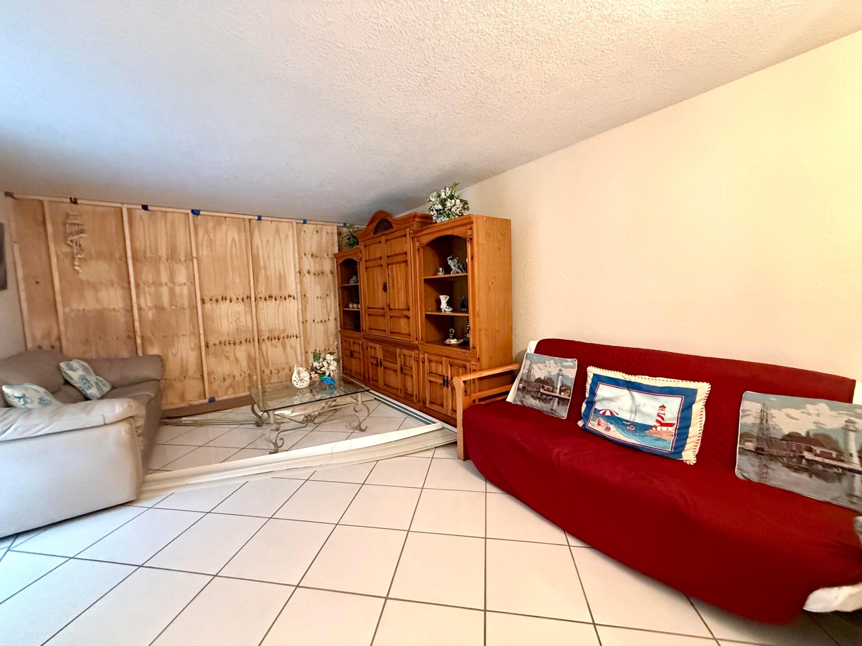 POMPANO BEACH CLUB NORTH CONDO - Residential