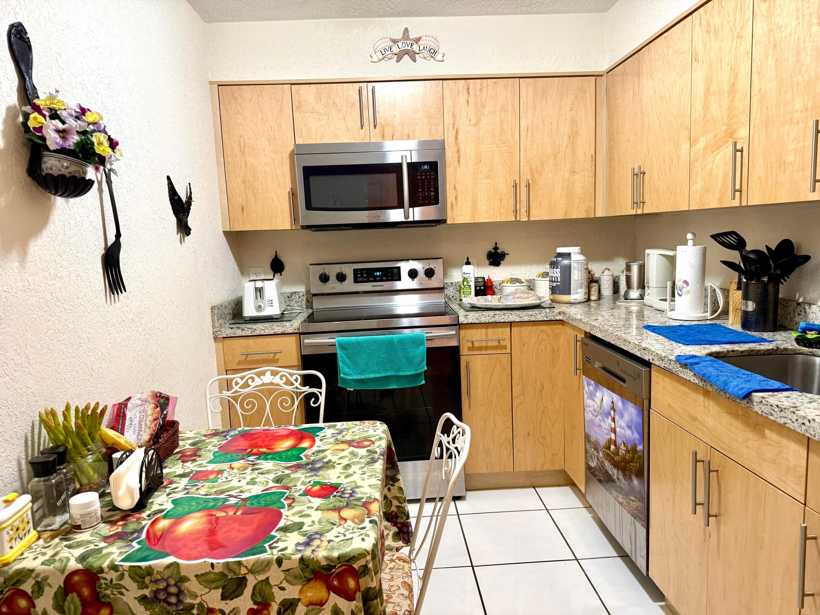 POMPANO BEACH CLUB NORTH CONDO - Residential