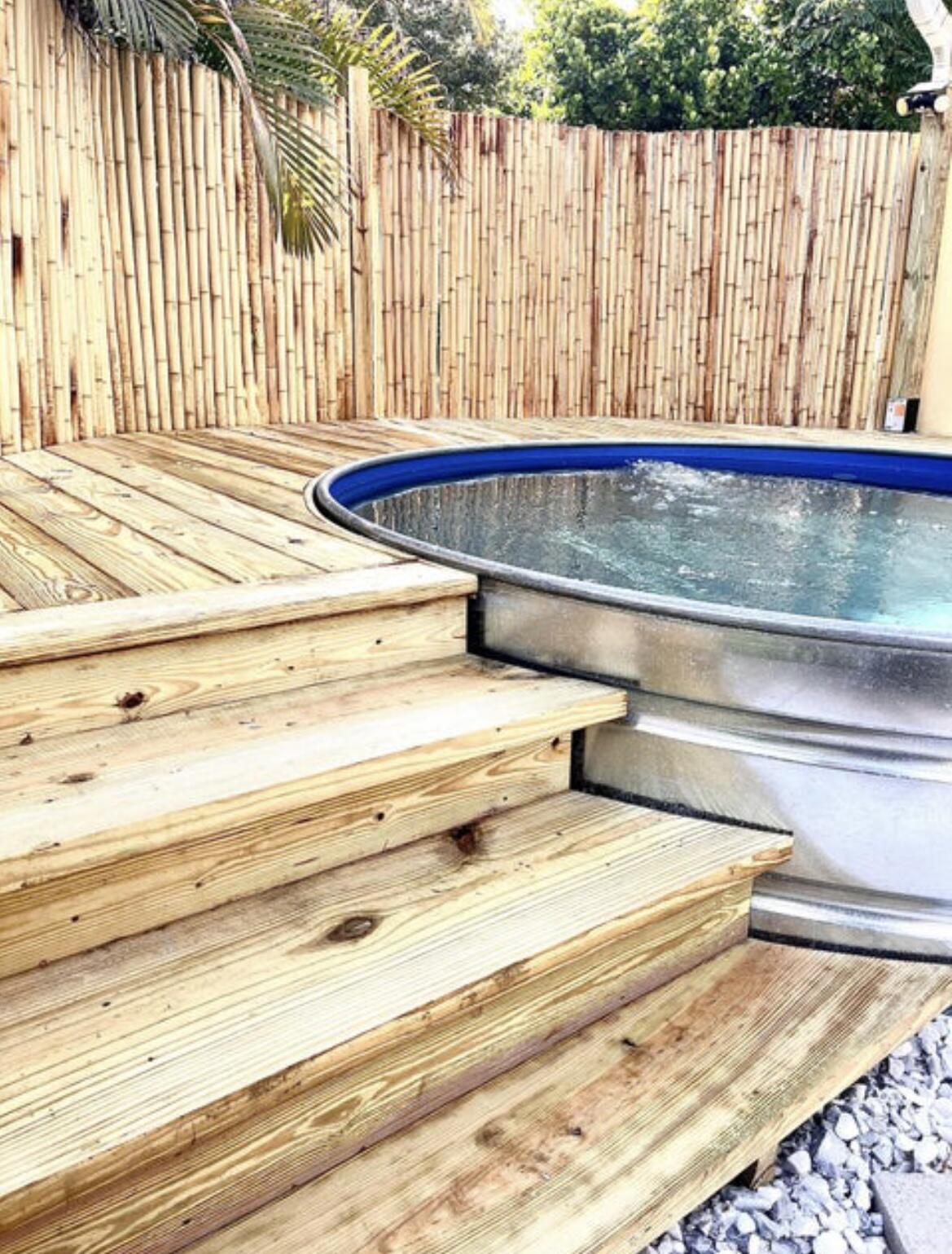 LAKESIDE POINT - Residential