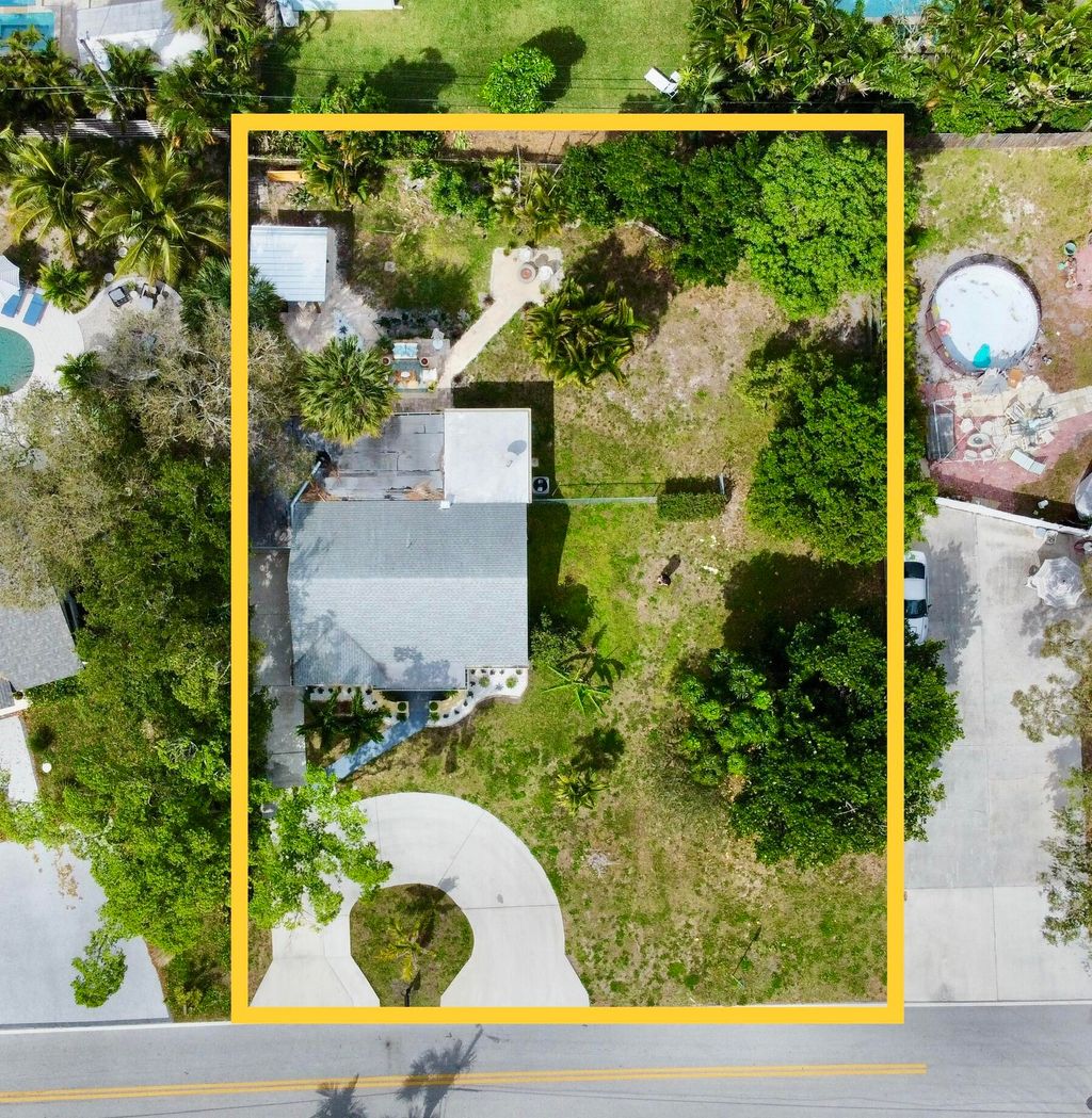 Photo of 727 S Lake Drive, Lantana, FL 33462 (MLS # R11165625)