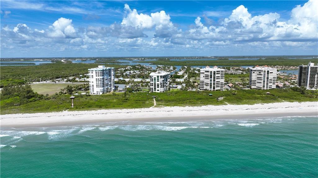 BARCLAY BEACH CLUB PHASE - Residential