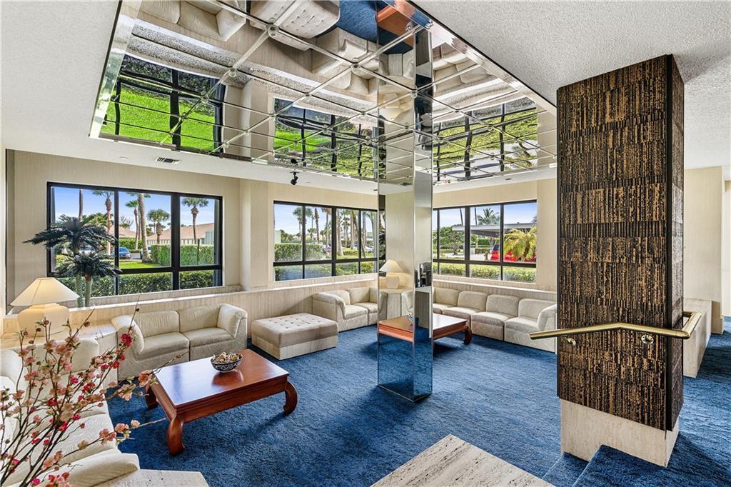 BARCLAY BEACH CLUB PHASE - Residential