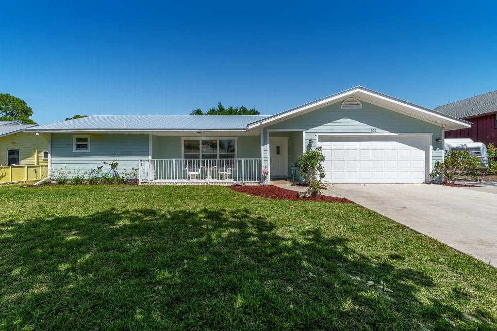 Photo of 703 SW River Ct, Palm City, FL 34990 (MLS # F10280993)
