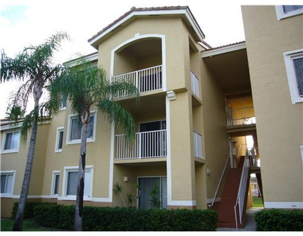 Photo of 2600 S University Drive #227, Davie, FL 33328 (MLS # F10555785)