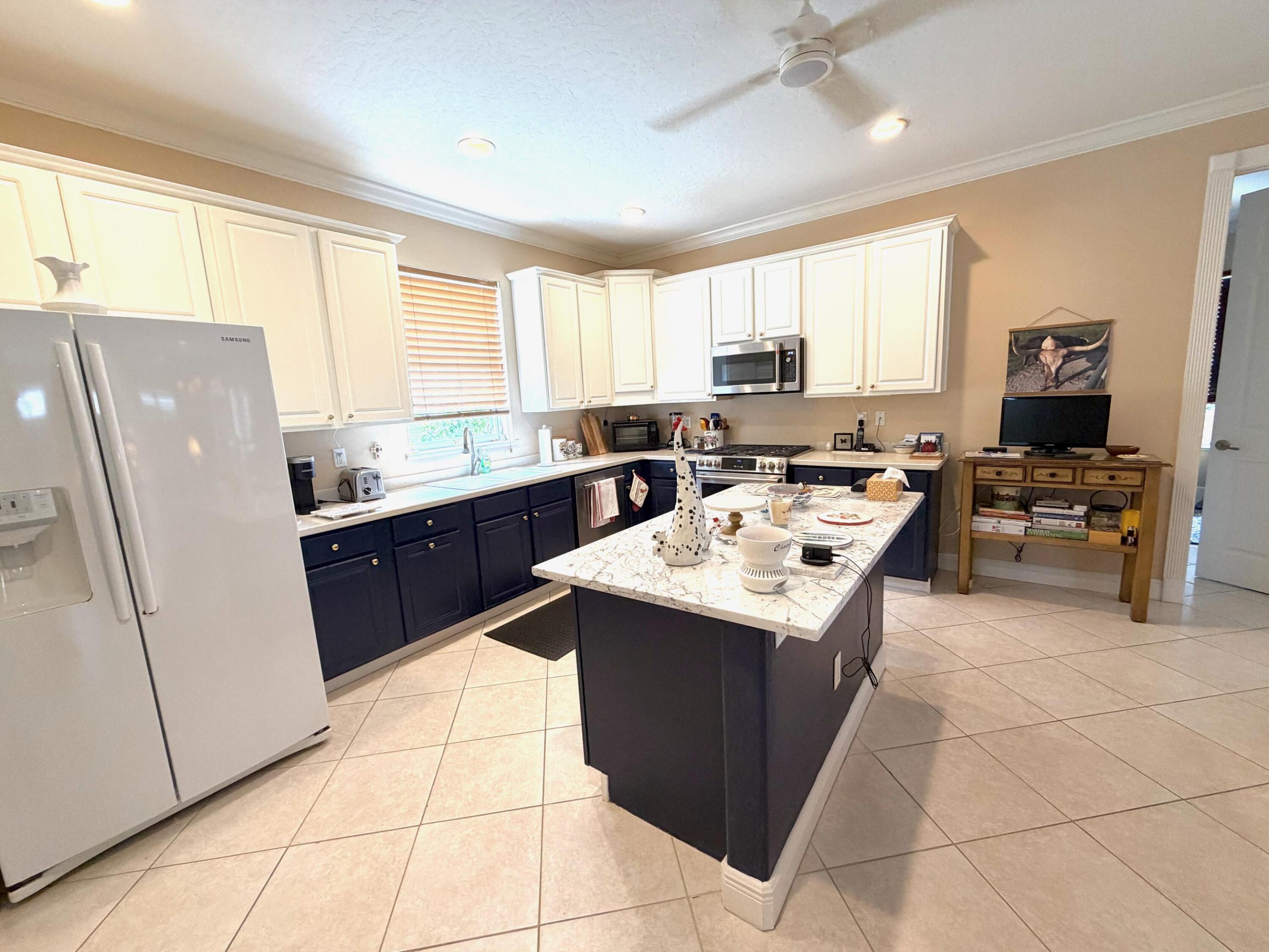 POINTE WEST CENTRAL VILLAGE PHASE I PD - Residential