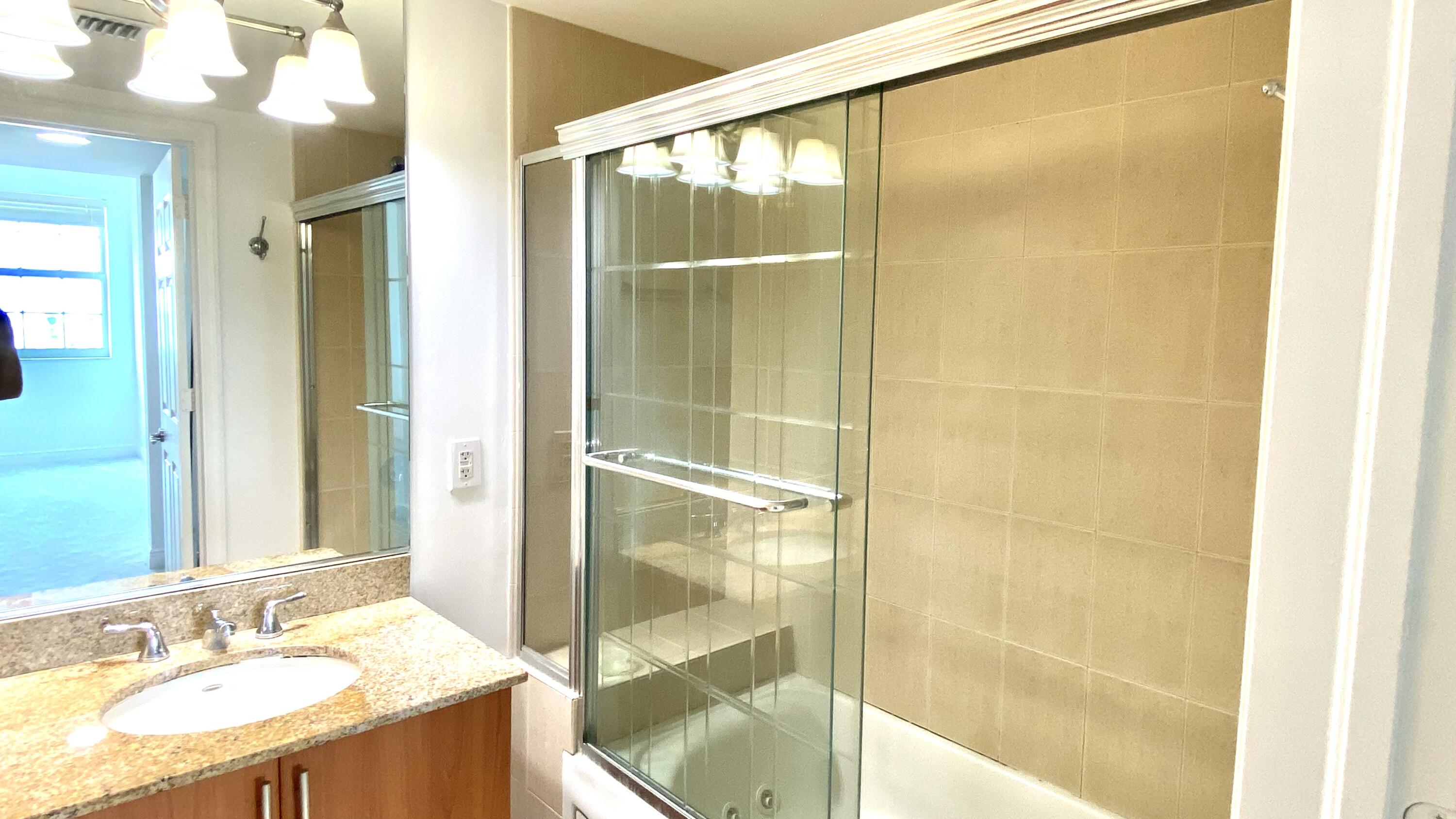 610 CLEMATIS CONDO - Residential
