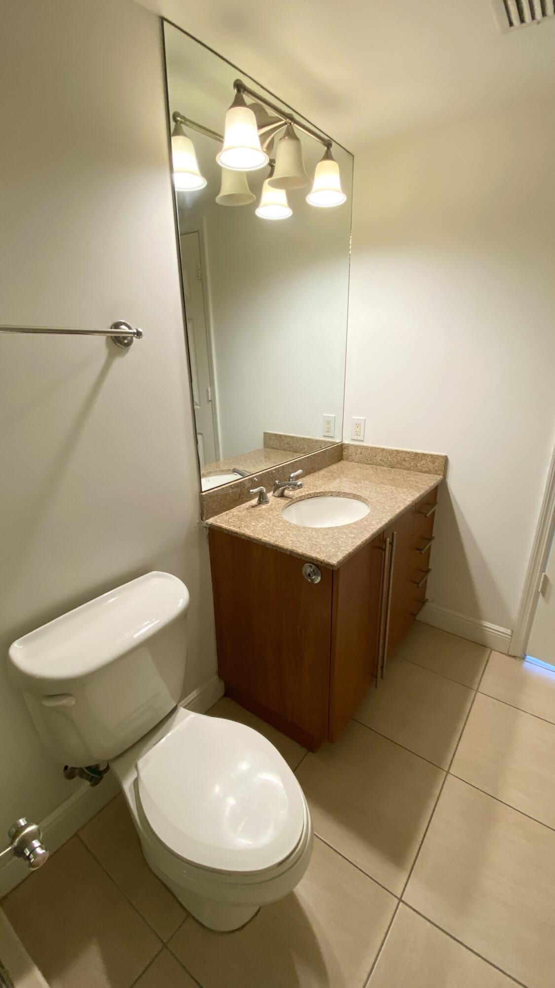 610 CLEMATIS CONDO - Residential