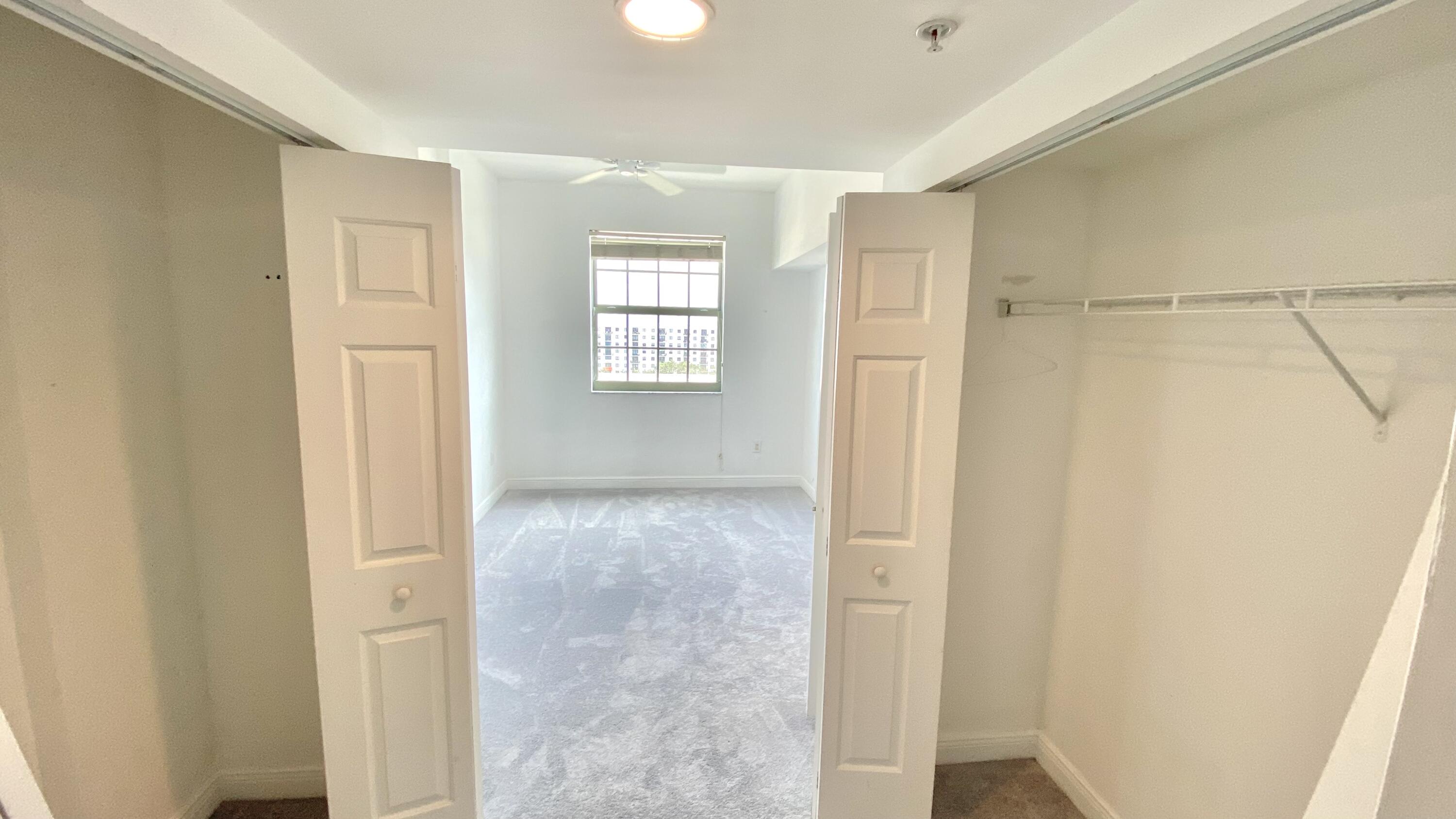 610 CLEMATIS CONDO - Residential