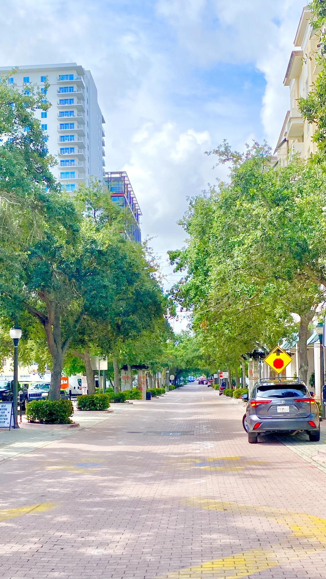 610 CLEMATIS CONDO - Residential