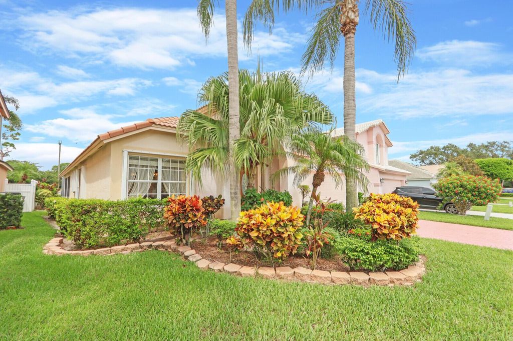 Photo of 121 Egret Drive, Jupiter, FL 33458 (MLS # R11128719)