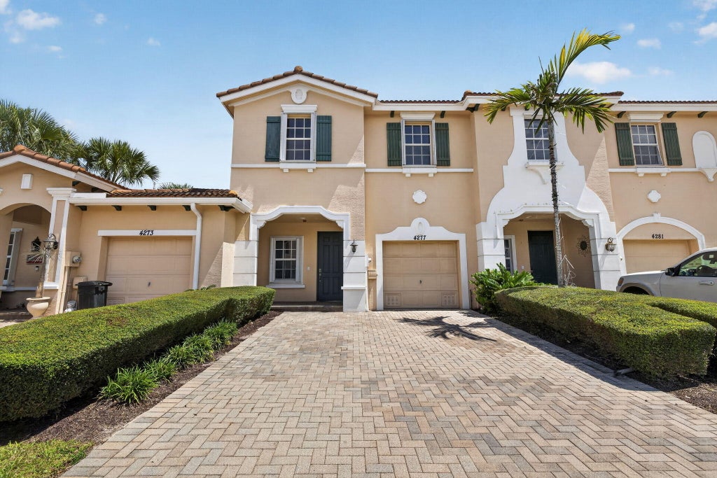 Photo of 4277 SW Pine Cove Court, Stuart, FL 34997 (MLS # B26054747)