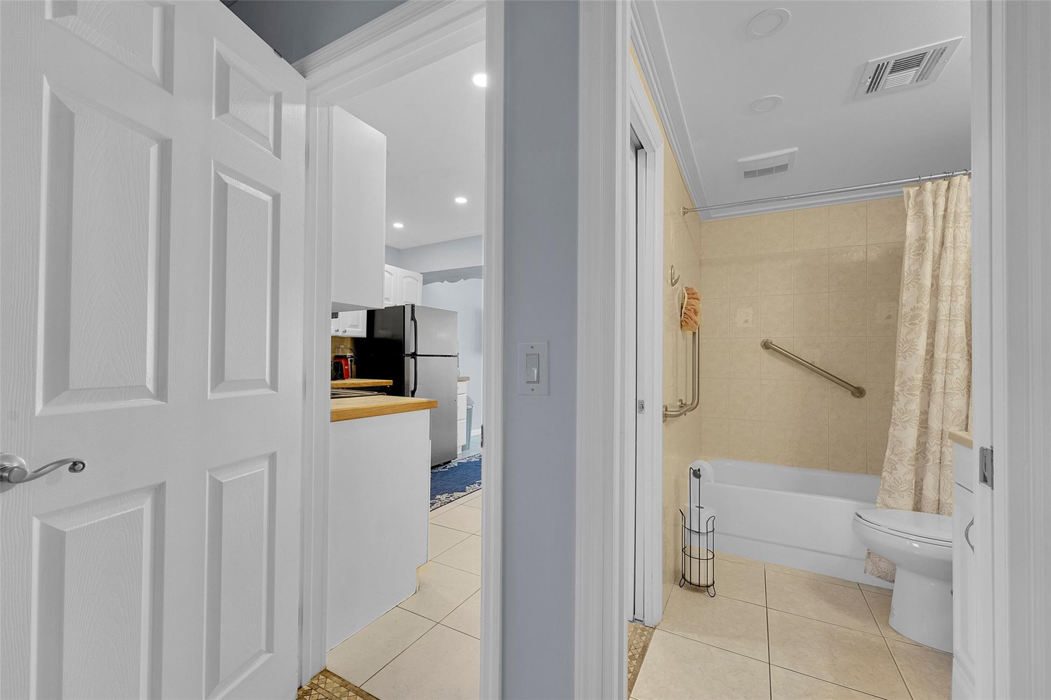 BOUGAINVILLA 4627 - Residential