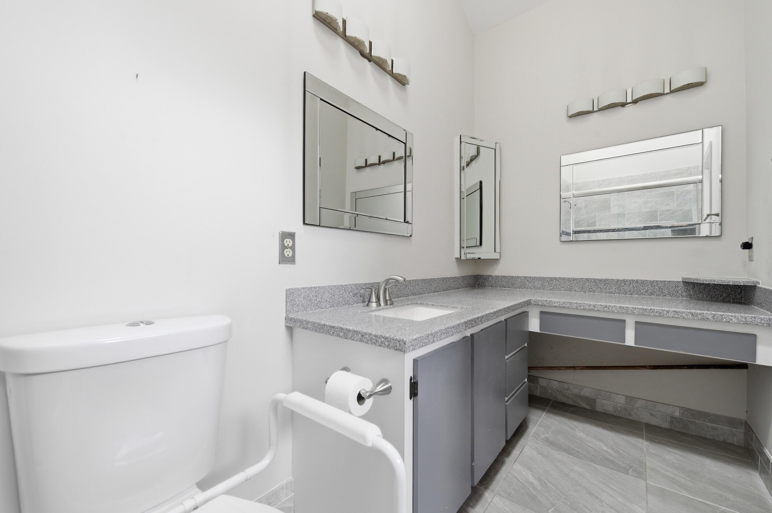 SUGAR POND MANOR OF WELLINGTON - Residential