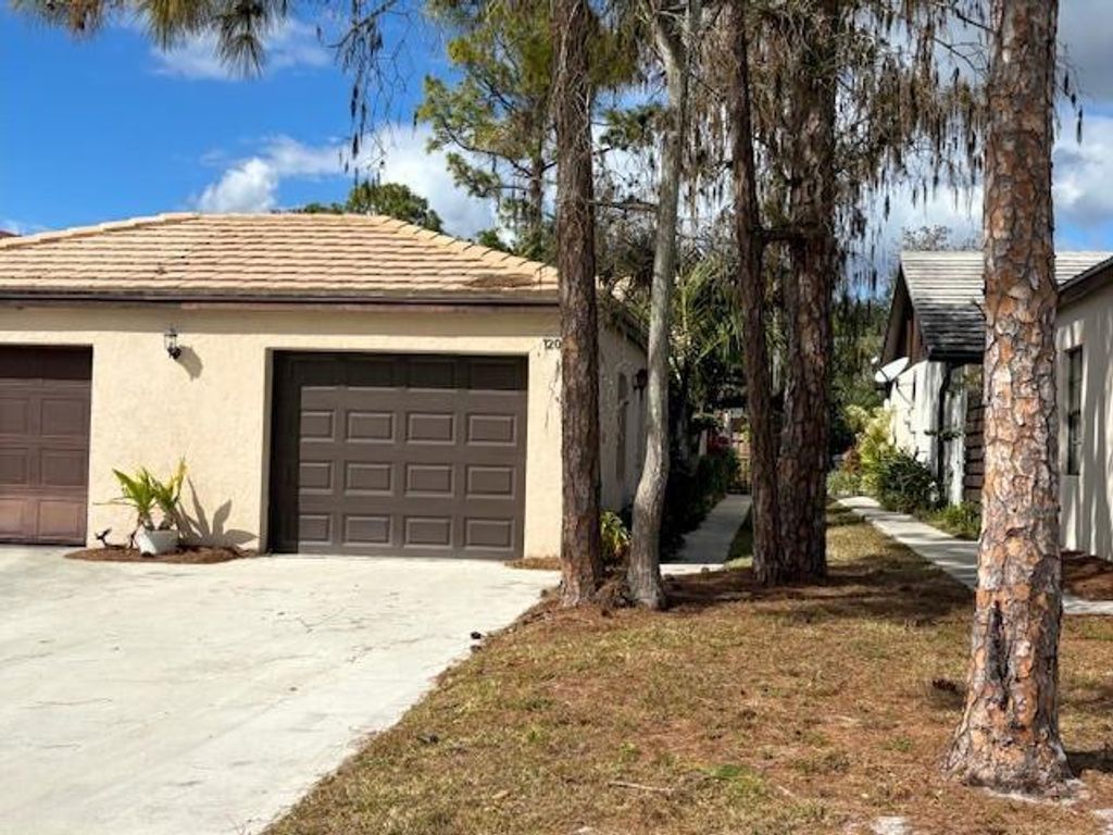 Photo of 1205 Periwinkle Place, Wellington, FL 33414 (MLS # R11164108)