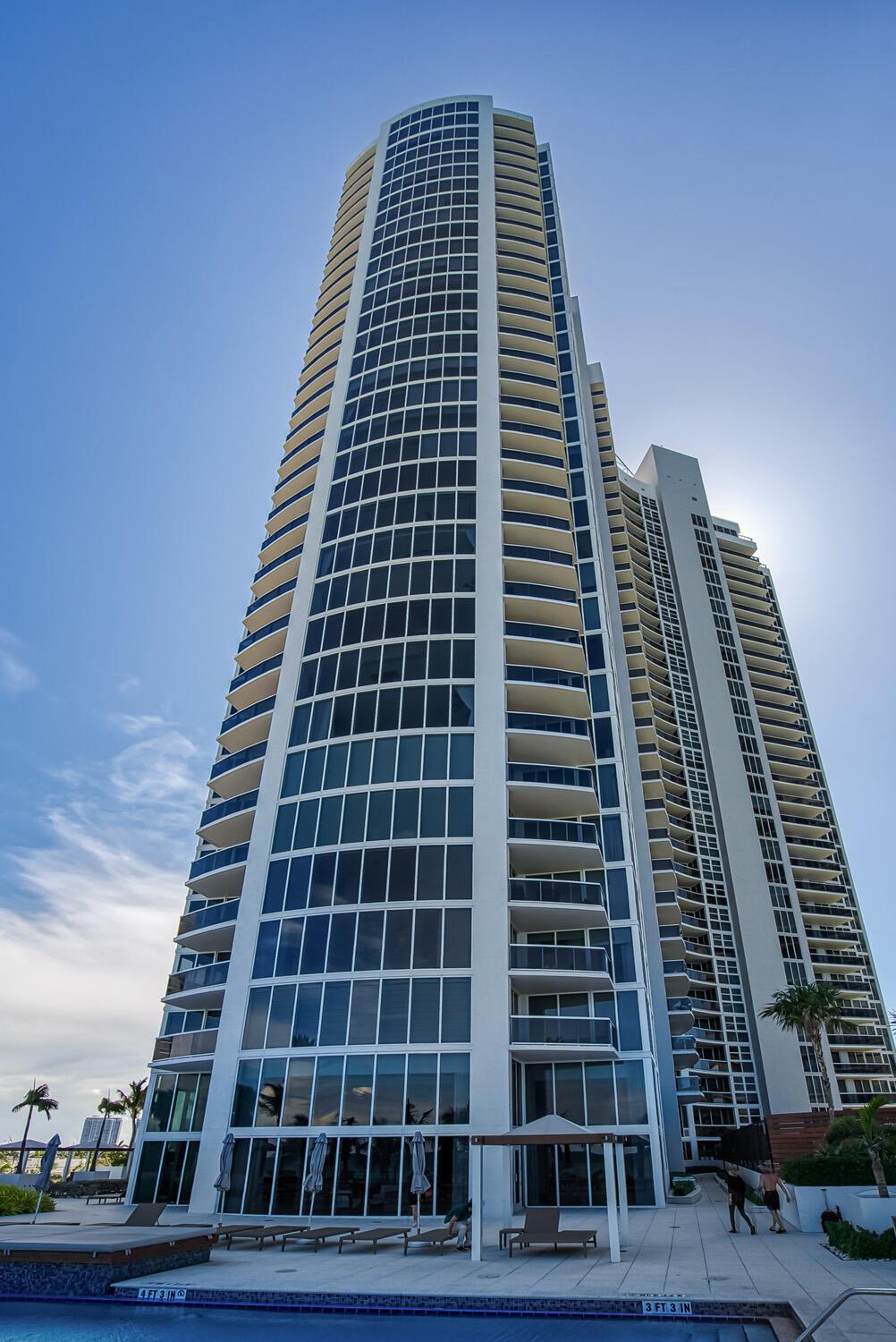 OCEAN THREE - Residential Lease