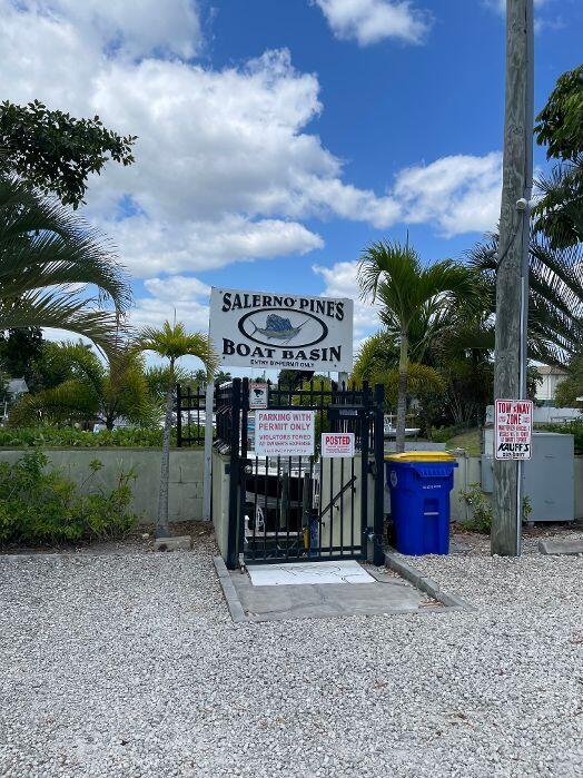 Photo of 4564 SE Robertson Road, Stuart, FL 34997 (MLS # R10999211)