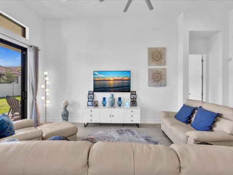 Tiny photo for 8928 Bastille Circle, Parkland, FL 33076 (MLS # F10527169)
