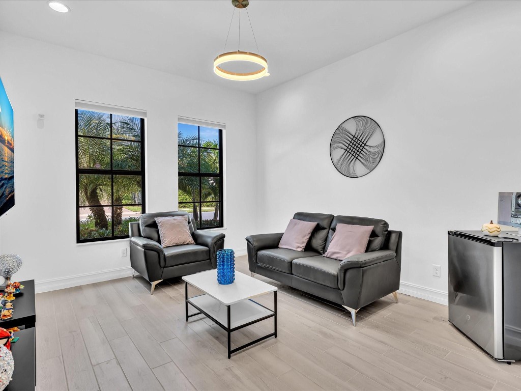 Parkland Royale - Residential