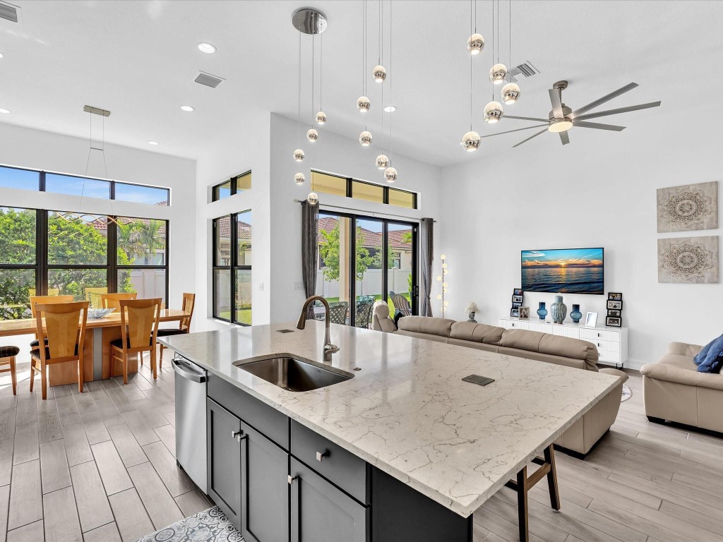 Parkland Royale - Residential