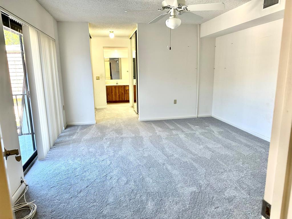 SHERWOOD LAKES - Residential