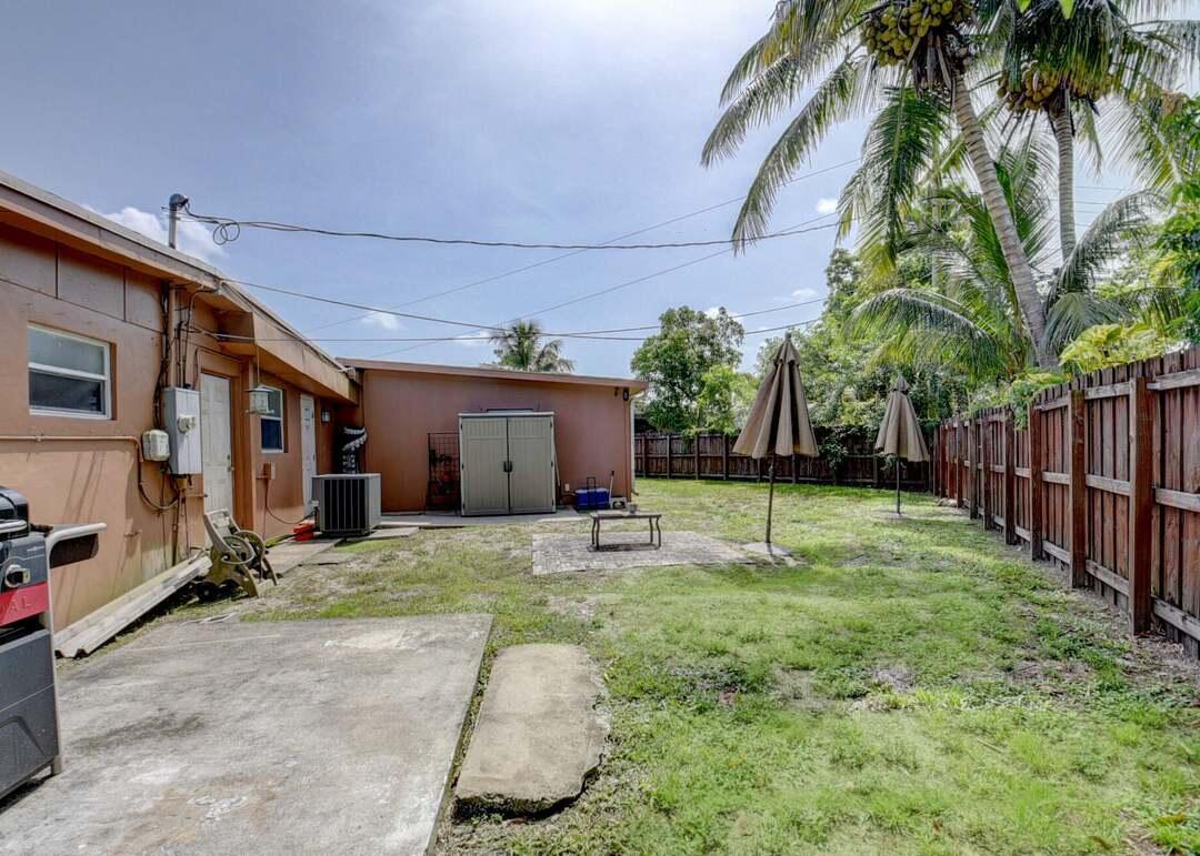 PALM BEACH COLONY SECS 1 AND 2 - Residential