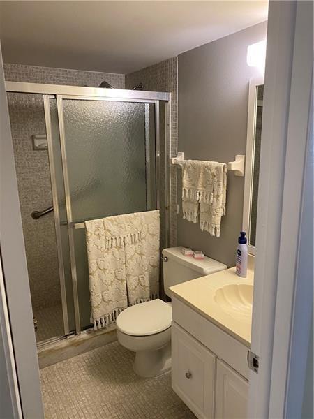 Pierpoint Yacht Club Cond - Residential Lease