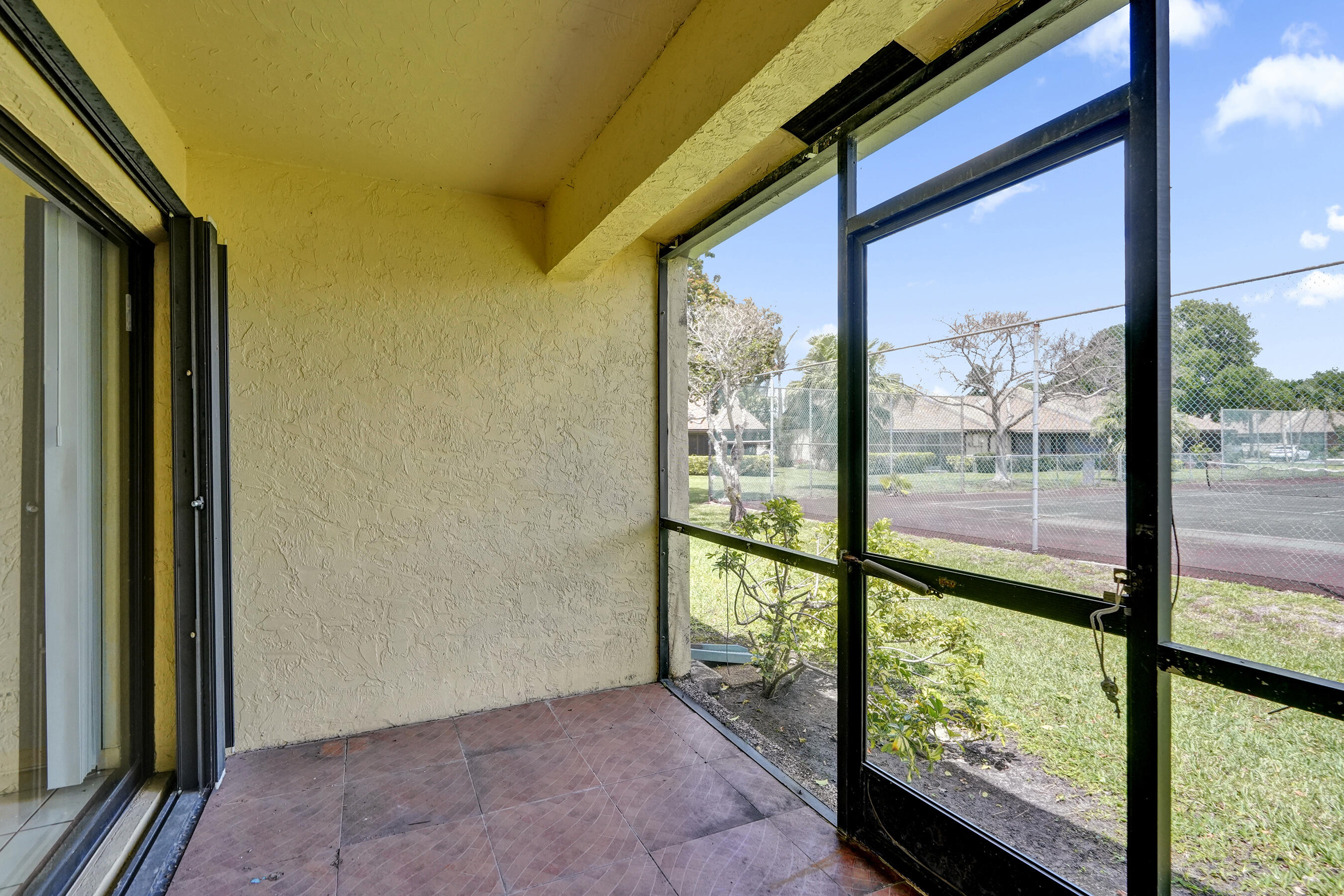 WOODLAKE ISLES - Residential