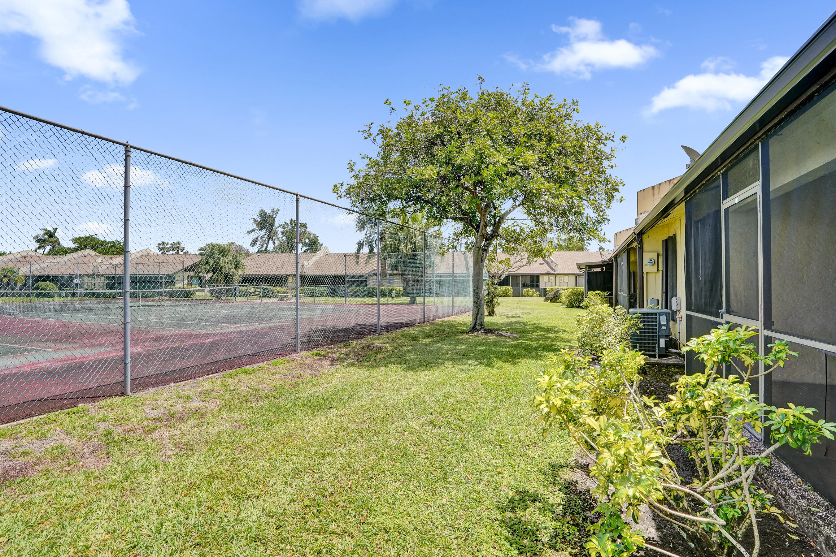 WOODLAKE ISLES - Residential