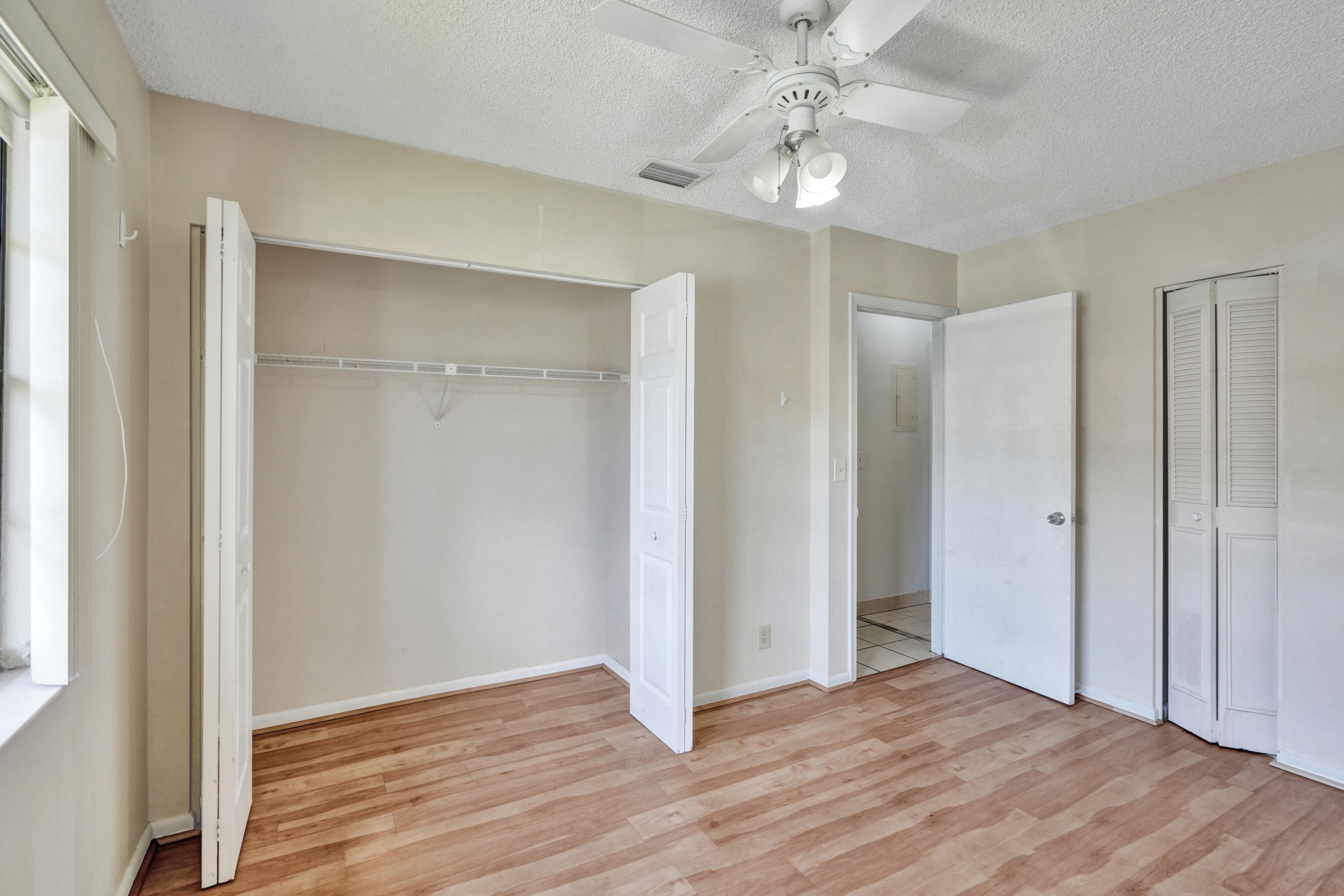 WOODLAKE ISLES - Residential