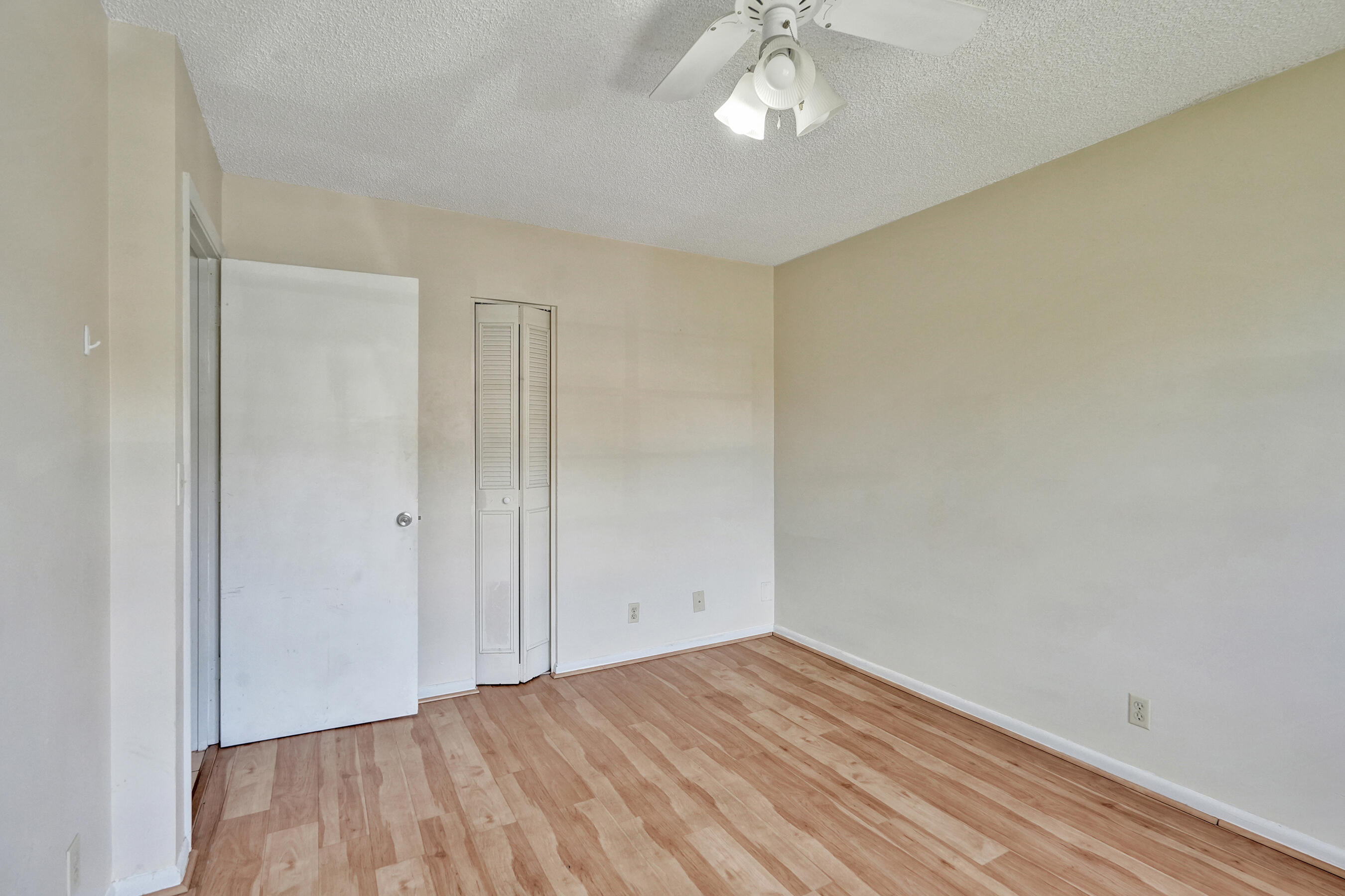 WOODLAKE ISLES - Residential