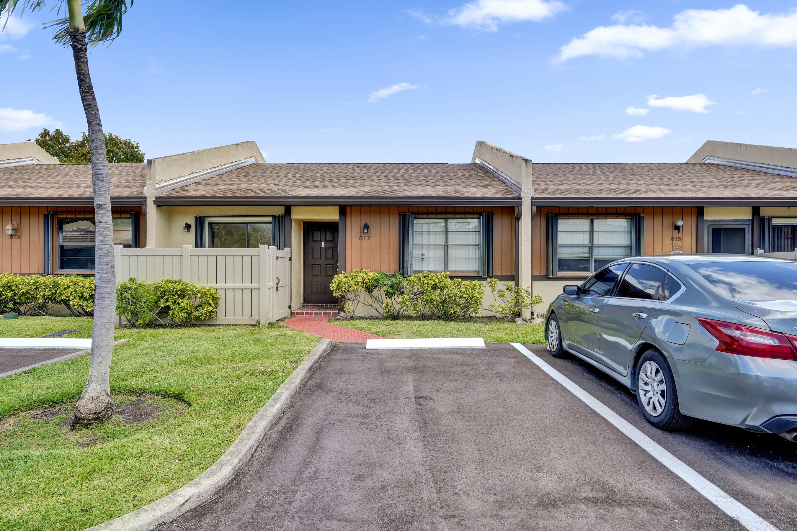 WOODLAKE ISLES - Residential